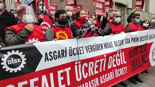 DİSK Genel Başkanı Arzu Çerkezoğlu asgari ücretle ilgili basın açıklaması yaparken / Arşiv
