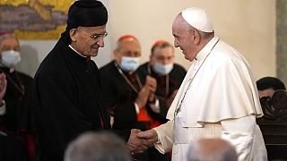 Papa Francesco e il Cardinale Bechara Boutros Rai nella Cattedrale maronita di Nostra Signora della Grazia a Nicosia. 2.12.2021.