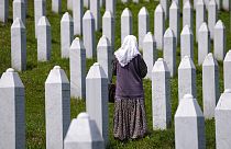 Srebrenitsa'da yaşamını yitirenler anıldı (Arşiv)