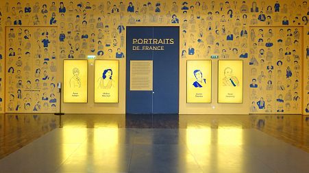 Entrance of the 'Portraits de France' exhibition.