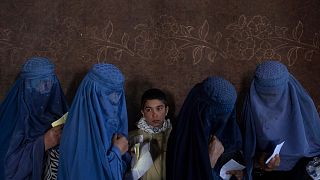 زنان برقع پوش در افغانستان