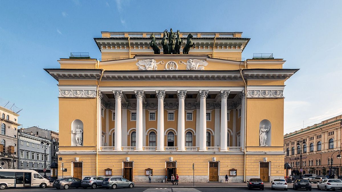 Александринский театр в Санкт-Петербурге, где долгие годы работала Нина Ургант. 
