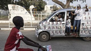Les Gambiens pressés de voter à la présidentielle