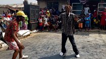 شاهد: حفل "الأحياء العشوائية" يجلب الأمل لفقراء العاصمة النيجيرية