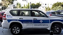 Der mutmaßliche Täter brachte die Polizei auf die Spur und zeigte ihnen den Ort, an dem die Leichen vergraben waren. (Die Aufnahme zeigt einen Polizeiwagen im August 2019)