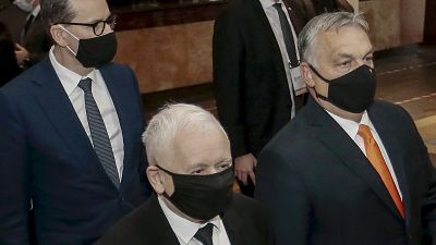 Mateusz Morawiecki, Jarosław Kaczyński, Viktor Orbán (v.l.)