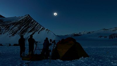 تنها خورشیدگرفتگی کامل سال ۲۰۲۱ بر فراز قطب جنوب دیده شد