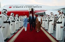 CuErdoğan, Katar'da 6-7 Aralık 2021 tarihinde düzenlenecek Türkiye-Katar Yüksek Stratejik Komite 7. Toplantısı'na katılmak için Katar'a geldi
