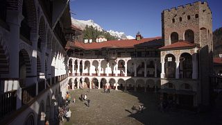 Debes visitar el impresionante Monasterio de Rila en Bulgaria