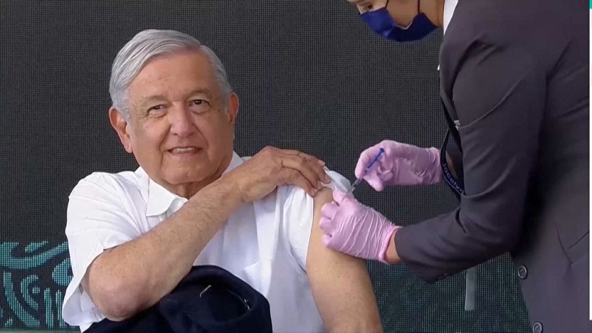 El presidente de México Andrés Manuel López Obrador recibió la dosis de refuerzo, 7/12/2021, Jalisco, México