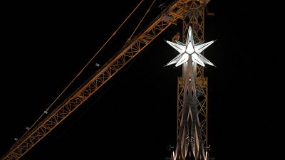 Звезда на башне Девы Марии Собора Святого Семейства в Барселоне 