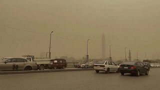 Egypt: Sandstorms blow in cloud of dust blocking the sun