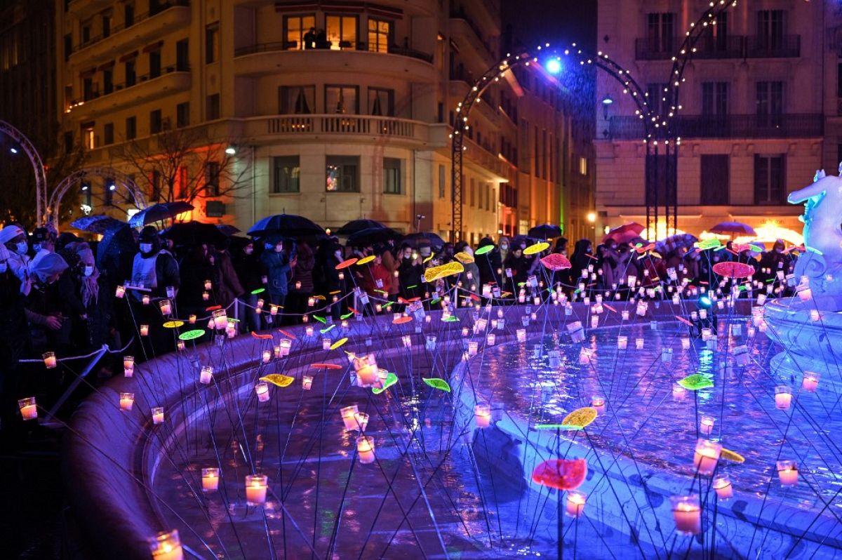 Festival of Lights Crowds show up as Lyon emerges from the shadows