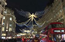 La iluminación navideña en la calle londinense de Carnaby Street