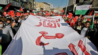 مظاهرة في العاصمة الأردنية عمان ضد اتفاقية الغاز مع إسرائيل. 2021/11/26