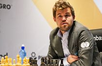 Avec un cinquième titre mondial, Magnus Carlsen reste le maître des échecs