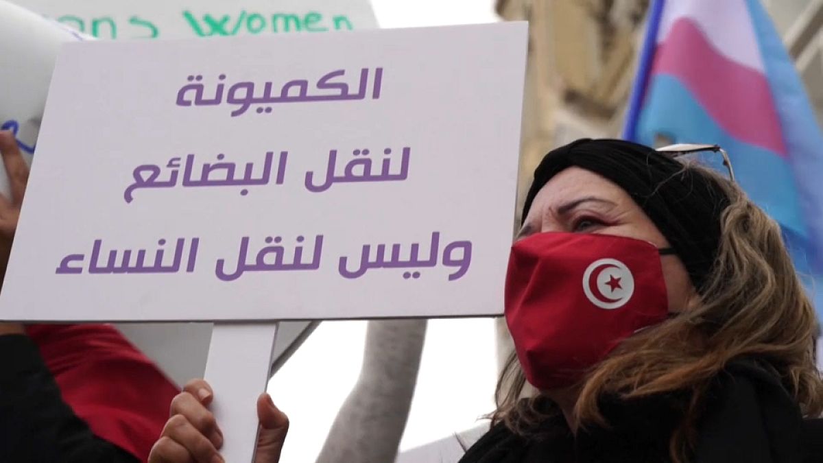 Protesta en Túnez contra la violencia de género