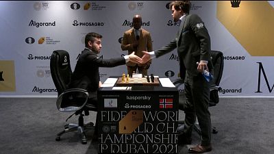 Magnus Carlsen retains World Chess Champion title