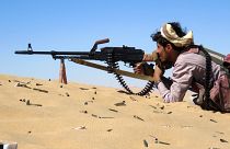 مقاتل من مؤيدي الحكومة الشرعية في اليمن جنوب مأرب