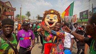 Cameroun : "Mola", la mascotte de la CAN, entame sa tournée à Douala
