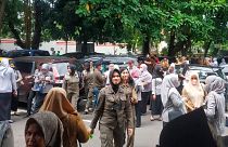 زمین لرزه در شرق اندونزی و هجوم ساکنان به خیابان‌ها