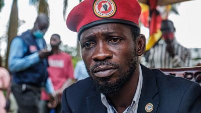 Ouganda : l'opposant Bobi Wine se dit "assigné à domicile"