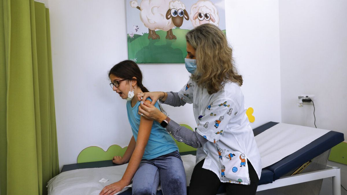 Εμβολιασμός παιδιού στο Ισραήλ