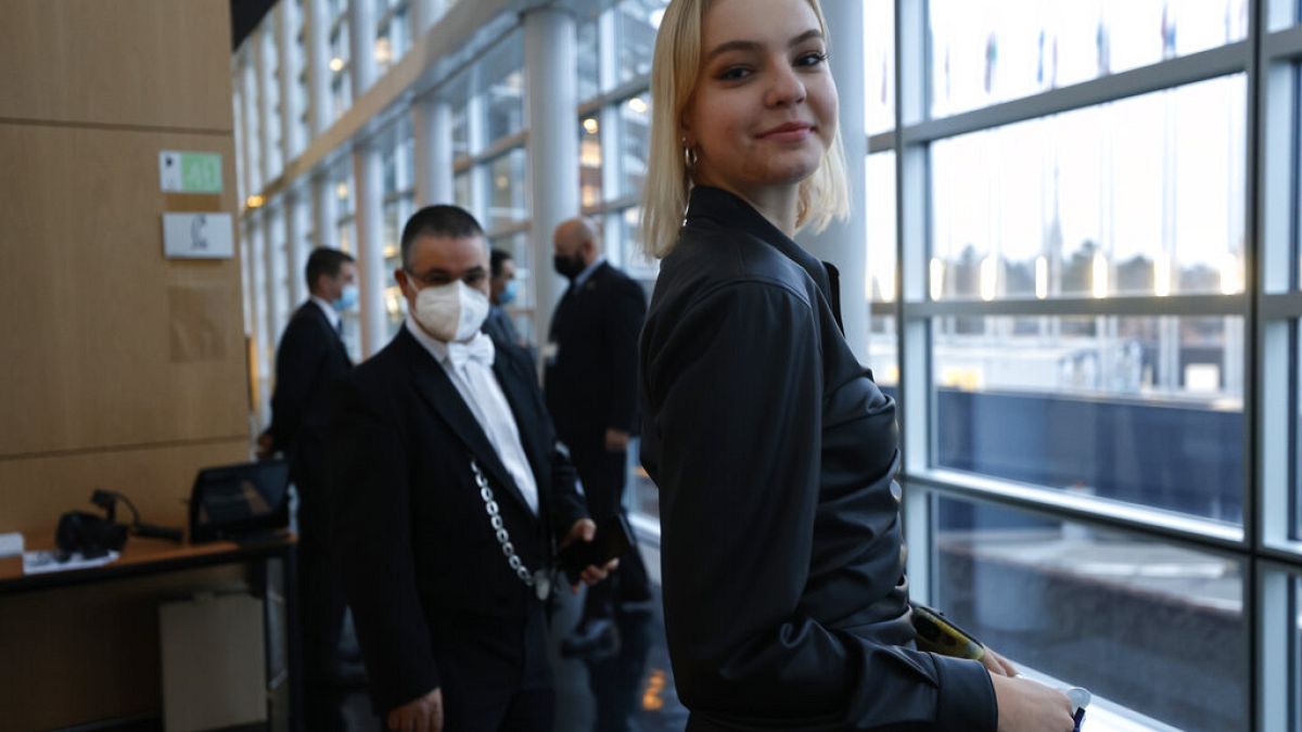 Daria, fille d'Alexeï Navalny, au Parlement européen de Strasbourg pour recevoir le prix Sakharov 2021 décerné à son père. Photo du 14/12/2021