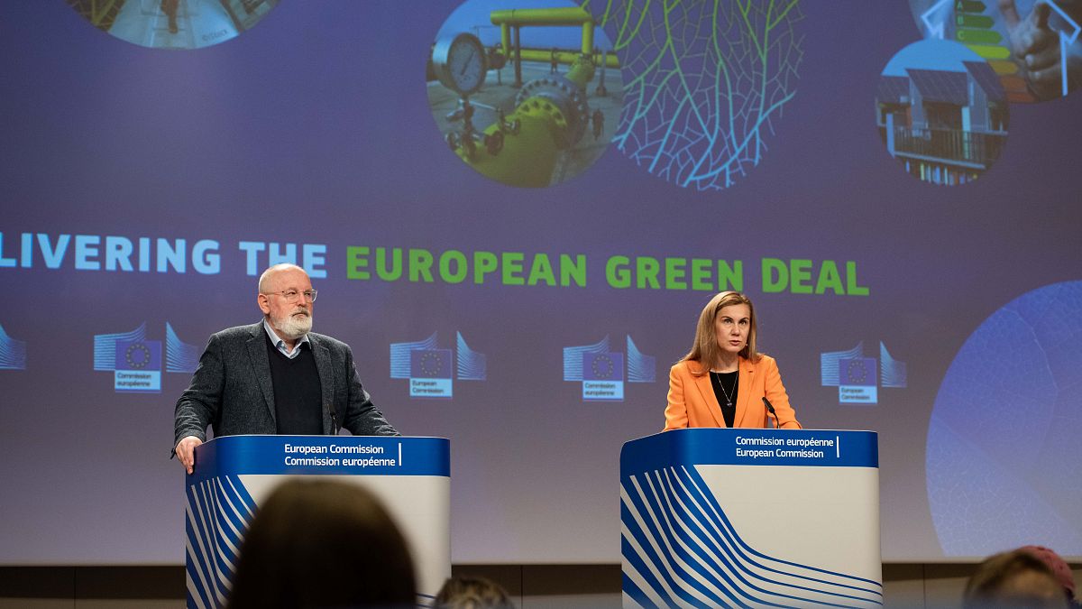 Commissioner Timmermans and Simson said hydrogen should be front and centre in the EU's green transition.