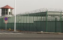 أحد معسكرات الاعتقال في الصين حيث تحتجز بكين الشبان من الأقلية المسلمة الإيغور