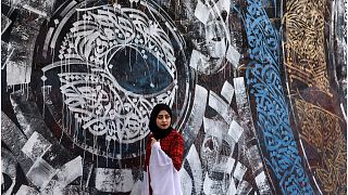 وقفة احتجاجية ضد ارتداء الزي الفلسطيني التقليدي من قبل متسابقات ملكة جمال الكون في إسرائيل
