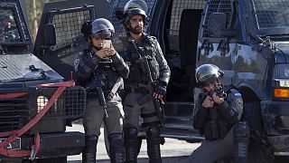 Izraeli rendőrök a ciszjordániai Nablus város közelében