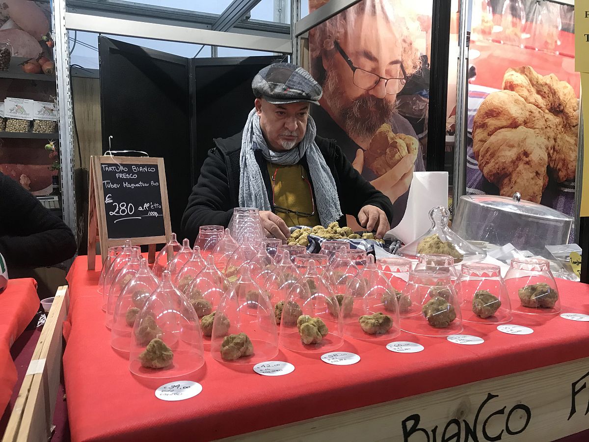 Truffle hunting gets the UNESCO treatment after centuries of knowhow