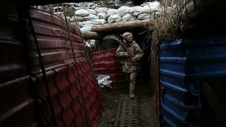 سربازان اوکراینی مشغول گشت‌زنی در مناطق اطراف دونتسک