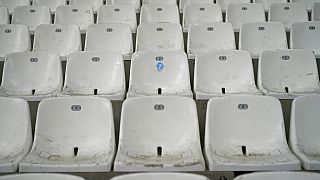 Des sièges vides dans un stade