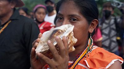 شاهد: السكان الأصليون ببنما يتنافسون في أنشطة رياضية للحفاظ على أسلوب الحياة التقليدية
