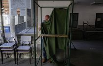 Preparan un centro de votación para las elecciones de Chile