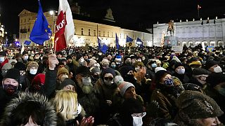 Πολωνία: Διαδηλώσεις κατά του "νέου νόμου φίμωσης" των μέσων ενημέρωσης