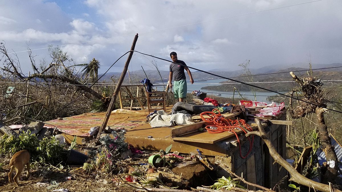 جانب من الخسائر التي خلفها إعصار راي في الفلبين. 