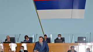 Milorad Dodik, a boszniai szerbek miniszterelnöke a Banja Luka-i parlamentben