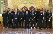 لاعبو وطاقم منتخب الجزائر في ضيافة الرئيس تبون