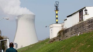 برج خنک کننده هسته ای در یکی از رآکتورهای بلژیک مربوط به سال ۲۰۱۱