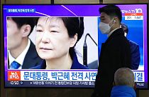 Eski Güney Kore Cumhurbaşkanı Park Geun-hye rüşvet ve görevini kötüye kullanma suçlarından cezaevinde