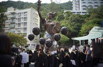 تمثال "آلهة الديمقراطية" في منطقة شاتين بهونغ كونغ.