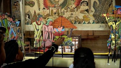 Indonesian community tells the story of Jesus through shadow puppets