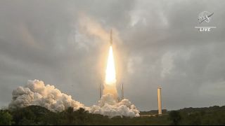 إطلاق التلسكوب الفضائي "جيمس ويب" عبر صاروخ "أريان 5"، 25 ديسمبر 2021