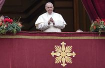El papa reclama mayor diálogo en el terreno internacional y extender la vacunación a los pobres