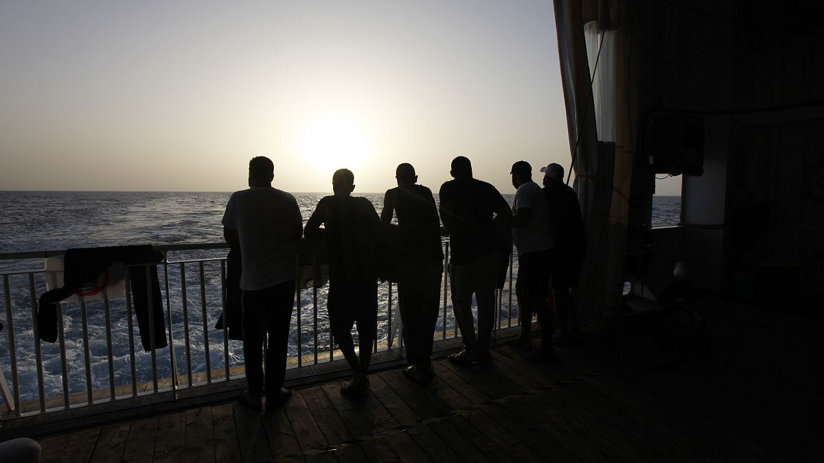 مهاجرون أنقذتهم "أطباء بلا حدود في البحر الأبيض المتوسط قبالة سواحل ليبيا. 2021/09/22