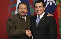 Визит бывшего президента Тайваня Ма Инцзю в Никарагуа в 2009 году (с президентом страны Даниэлем Ортегой)