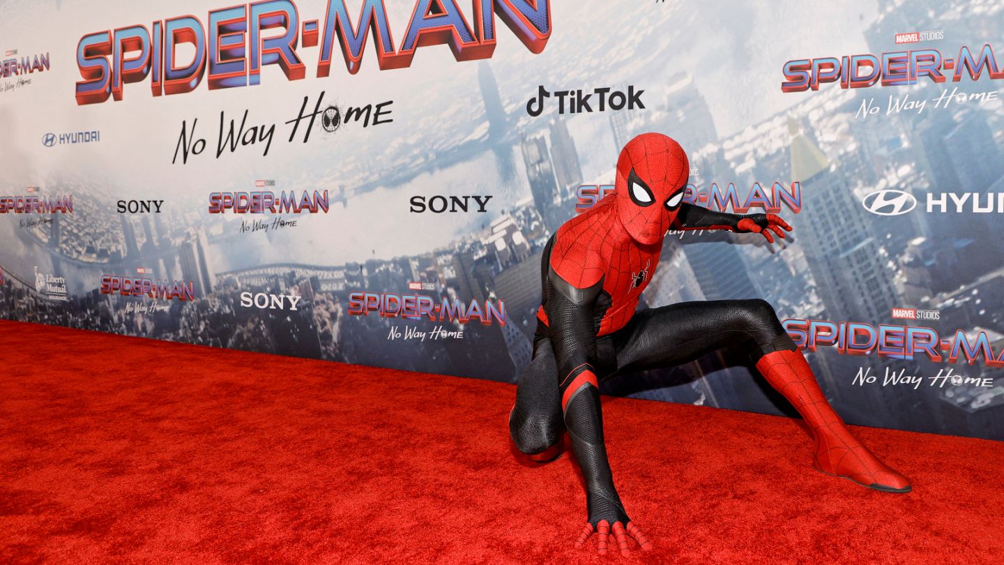 Spider-Man: No Way Home' becomes first pandemic-era movie to smash $1  billion milestone globally